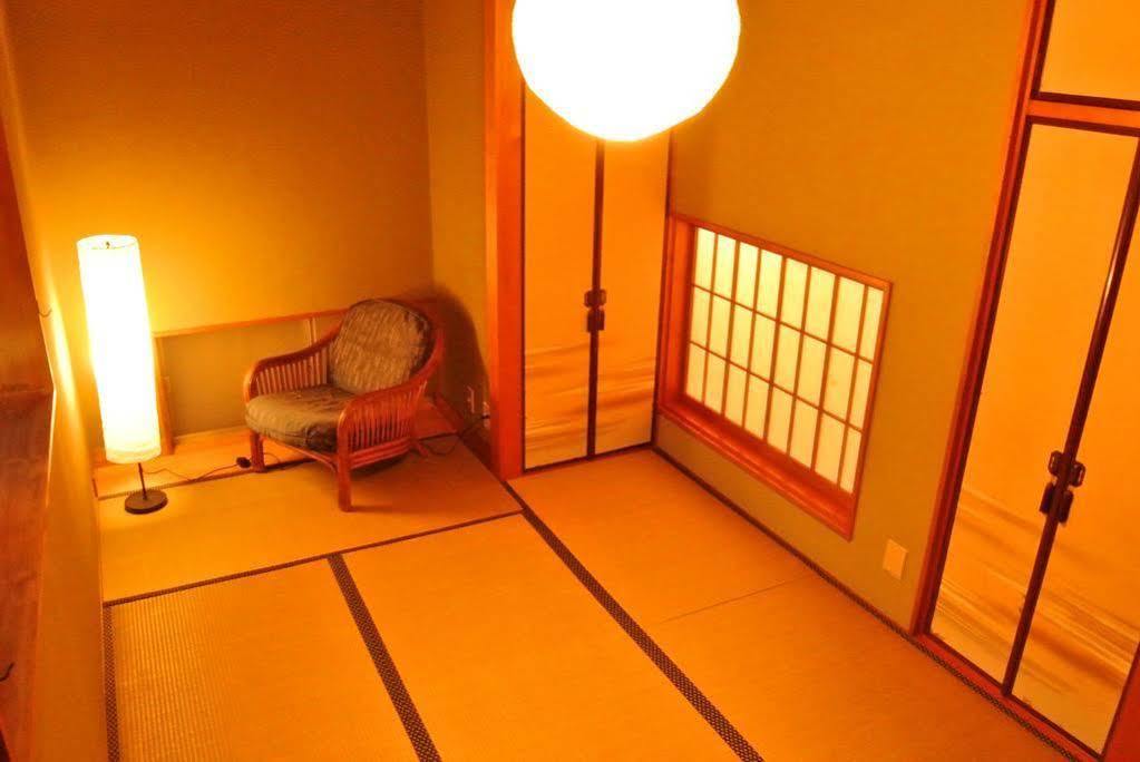 Guesthouse Azito Hakone Exteriör bild